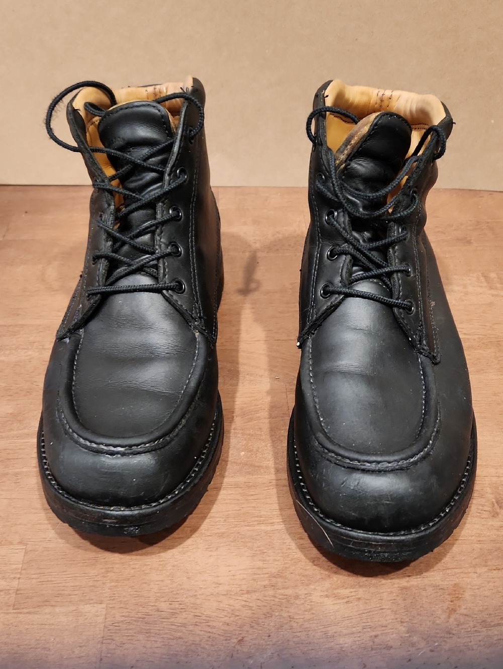 Filson Black Leather Chukka Boots with Tan Lining